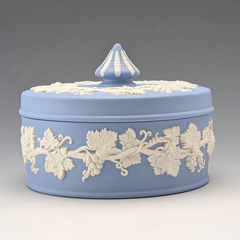 復古英國 Wedgwood Jasperware 淡藍色圓形糖果盒